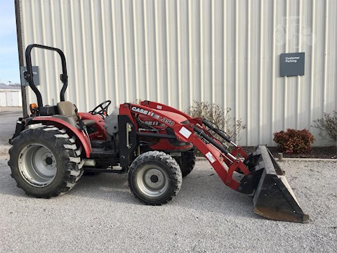  CASE IH FARMALL 50B - CASE IH Tractors