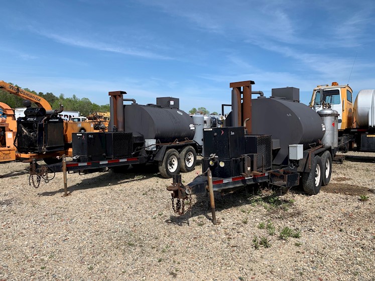 2003 Road Master RM2780 Asphalt Distributor Trailer (TWO Avail. For Sale) - Road Master Asphalt & Conrete - road-master-asphalt-conrete-rm2780-asphalt-distributor-trailer-two-avail-for-sale-1a448a9a-1.jpg