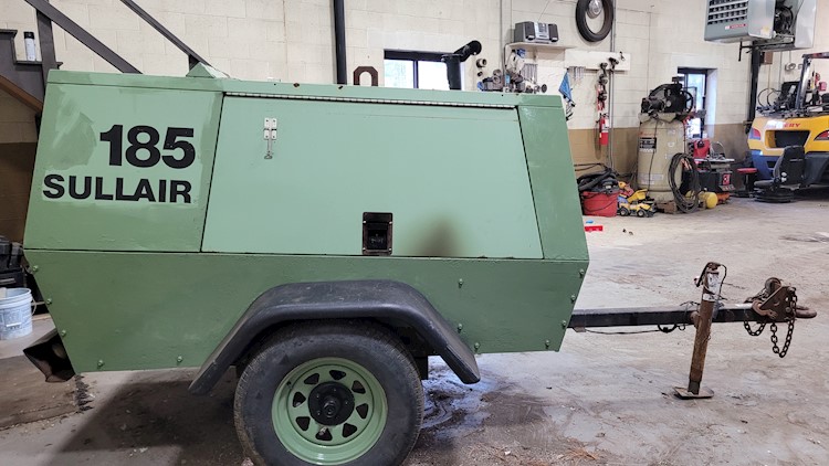 Sullar Rd 2000 2000 Sullair 185 for sale $4,500 | Machinery Marketplace | 096E5544